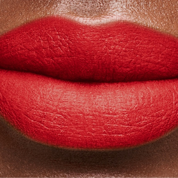 Mary Kay Gel Semi-Matte Lipstick RED STILETTO - Picture 2 of 5